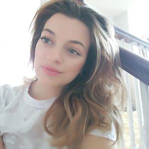 Meet your Posher, Deborah